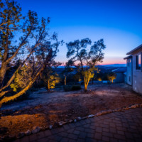 dim outdoor lighting dusk